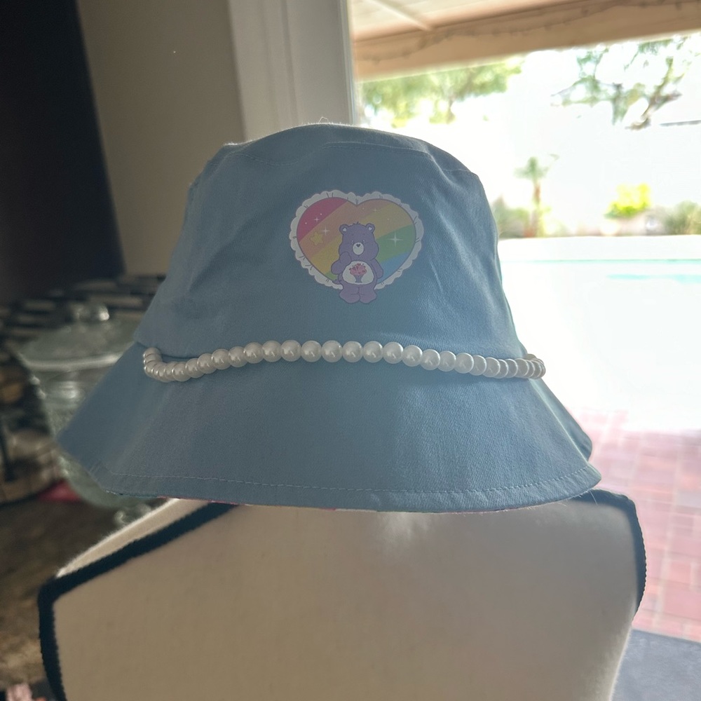 Carebear hat - Picture 2 of 3